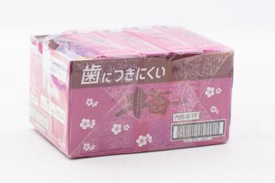 Жевательная резинка LOTTE UME GUM со вкусом японской сливы 31 грамм